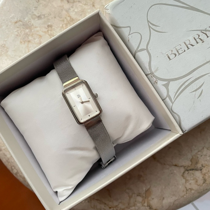 Berrybenka Jam Silver [Preloved]