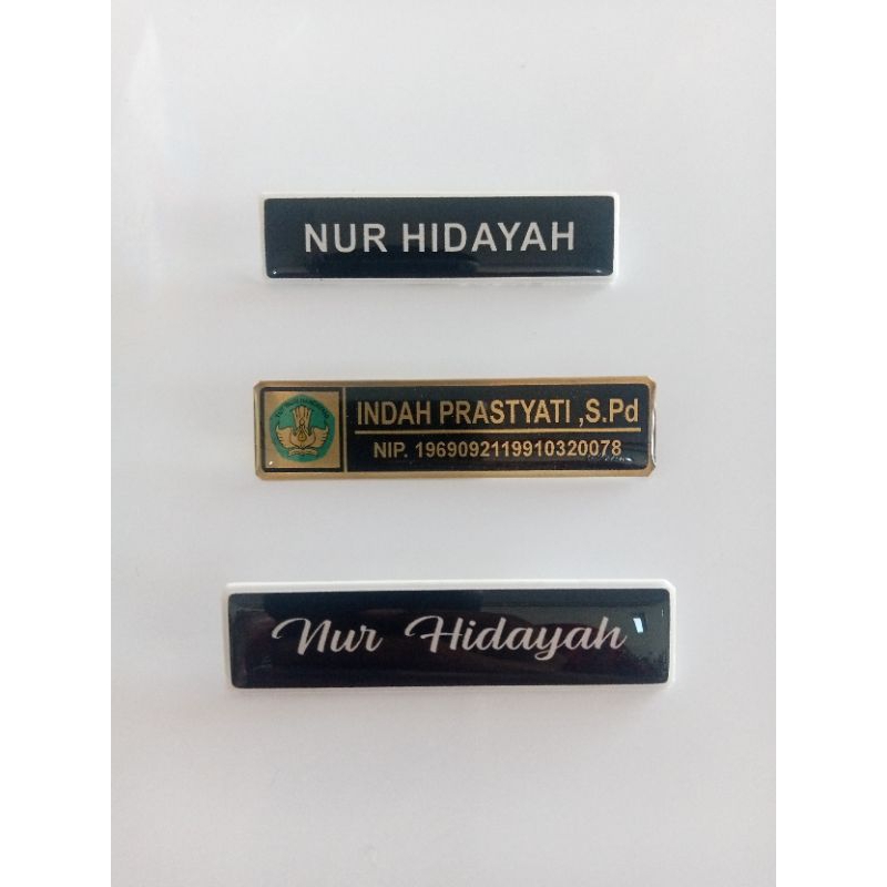 

[READY] CUSTOM Nama Dada Nametag Resin