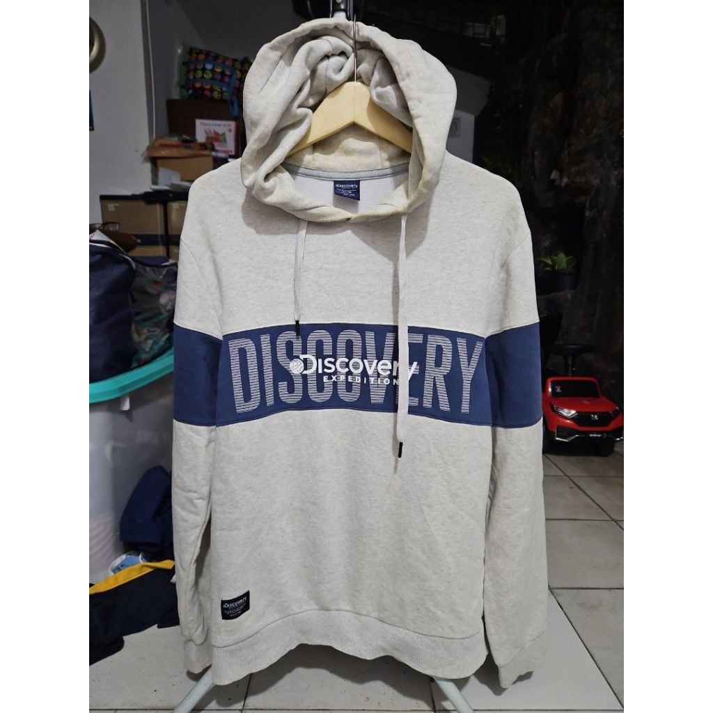 Discovery big logo hoodie pull on size M