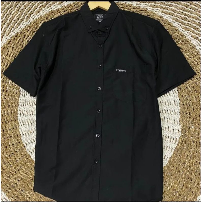 Kemeja Polos Pria Lengan Pendek Formal Premium Distro Hitam Kain Katun Jumbo
