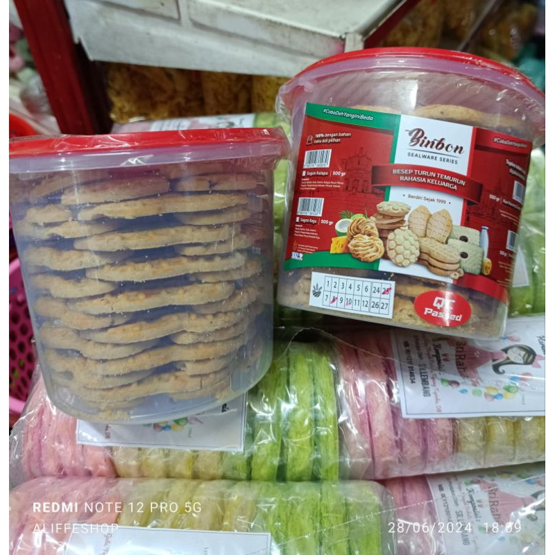 

1 toples binbon kacang crunchy -+500 gr