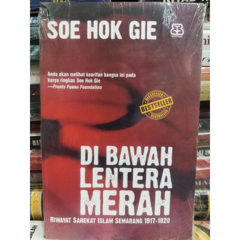 Di Bawah Lentera Merah