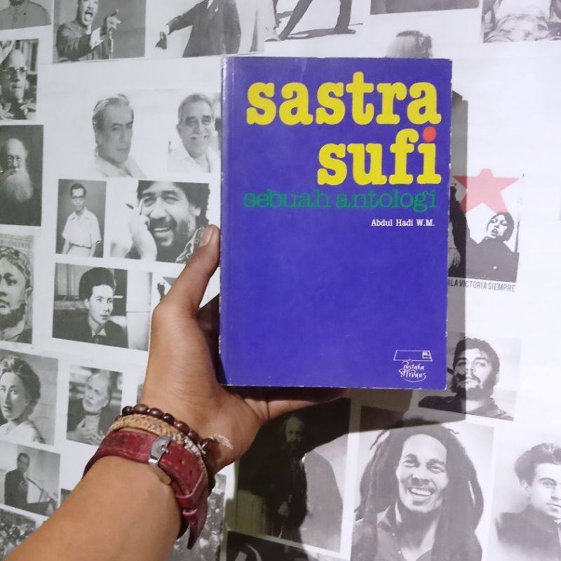 Abdul Hadi W.M. Cakrawala Budaya Islam / Madura, Luang Prabhang / Tuhan, Kita Begitu Dekat / Hermene