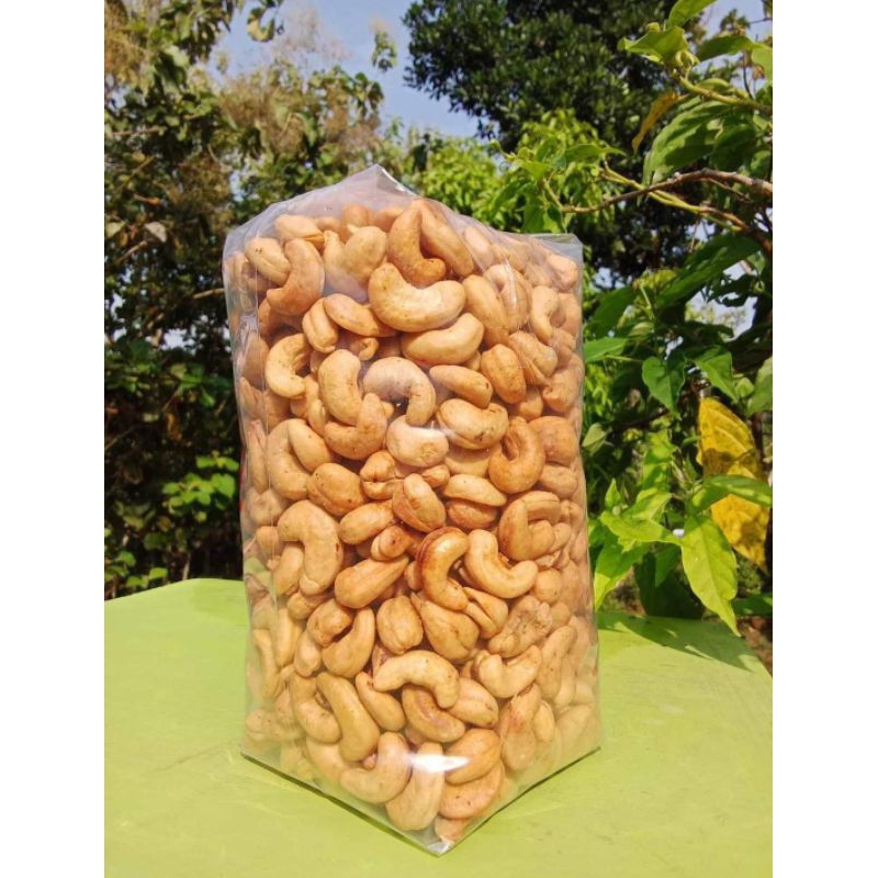 

kacang mede utuh matang 1kg