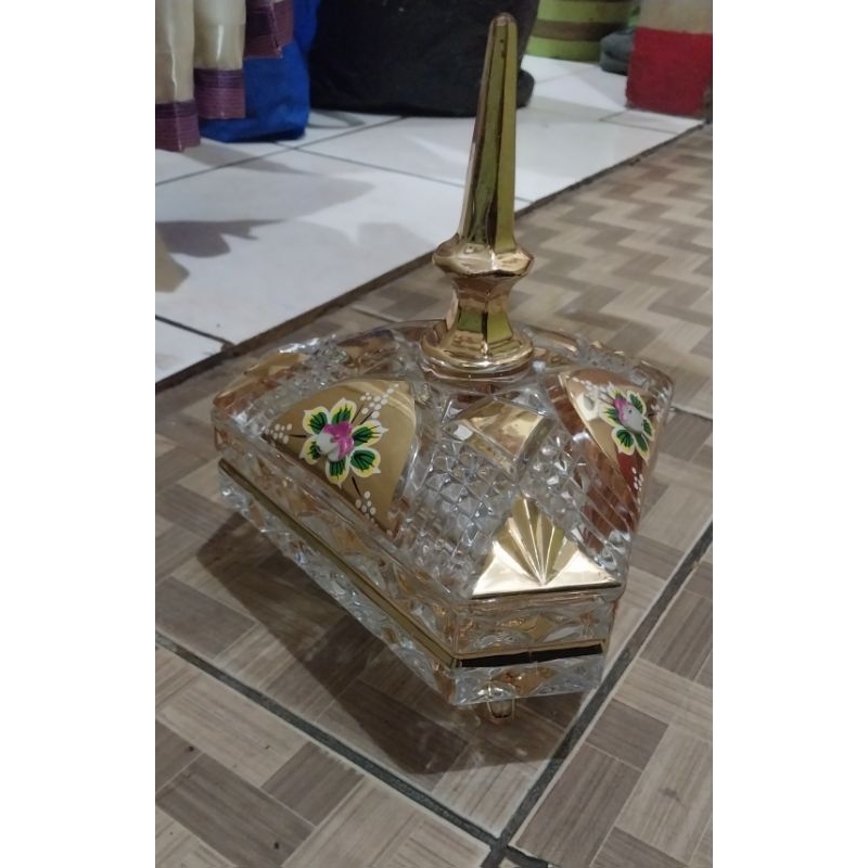Toples Kristal Mewah