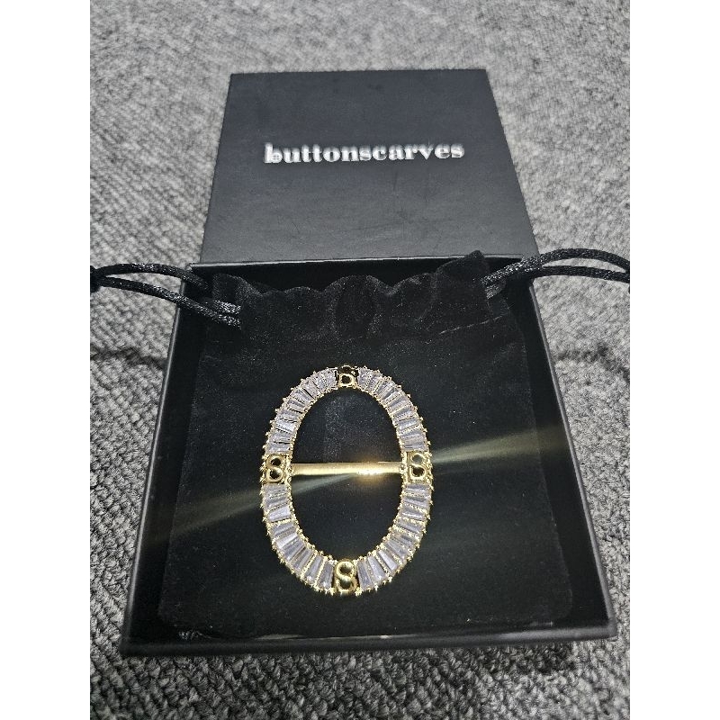 bros BROOCH BUTTON SCARVES LAVISH OVAL RING