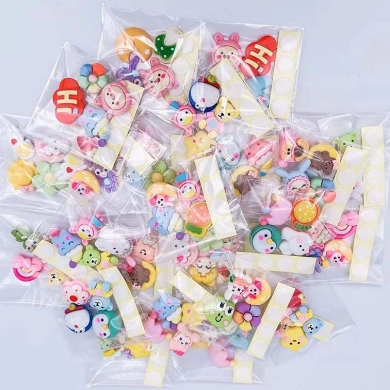 

Sticker 3D Stiker Timbul 3 Dimensi Karakter Lucu Bisa Untuk Dekorasi Botol ( 4 buah )