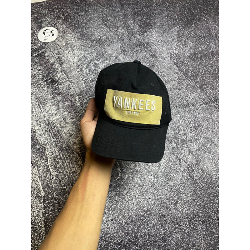 topi mlb yankes second