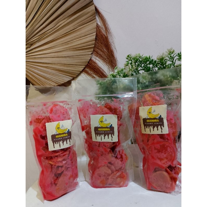 

kripik pisang rasa strawberry UK pouch 10x17
