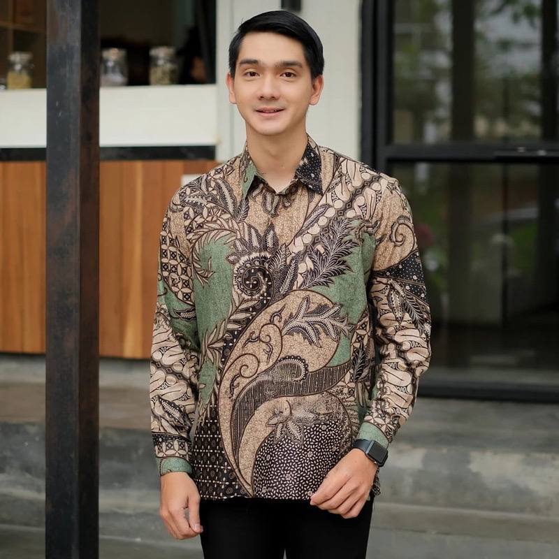 Batik pria sage green kemeja lengan panjang warna hijau