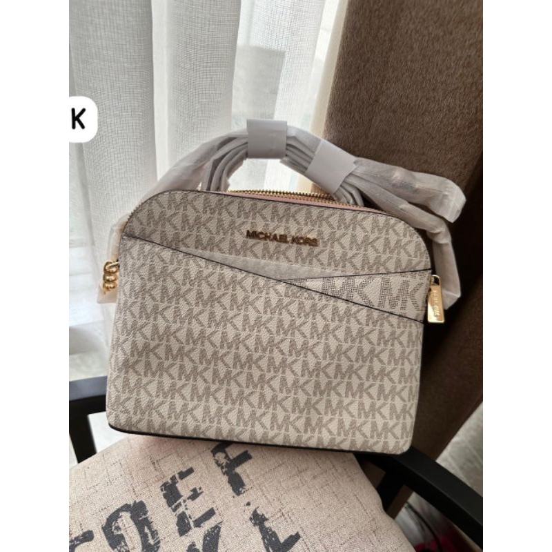tas mk jet set travel md dome crossbody vanilla powder blush pink  original