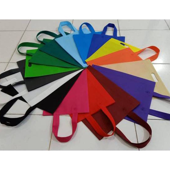 

KF7 Hls 38x45x8 75GSM MURNI LUSINAN ISI 12 pcs