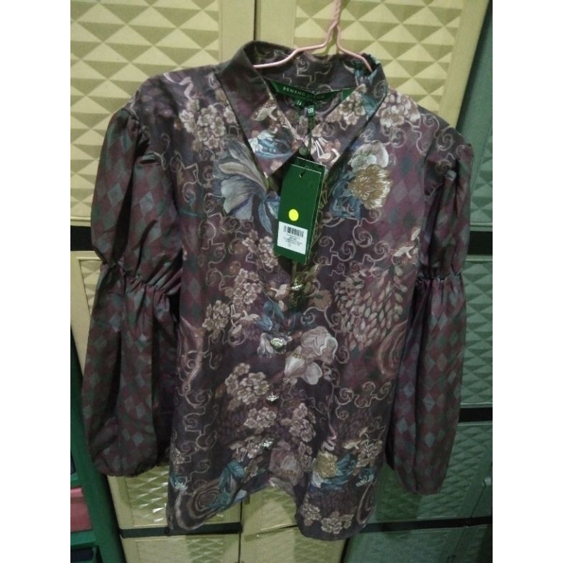 Preloved The Wonderland Smock Shirt Benang Jarum S