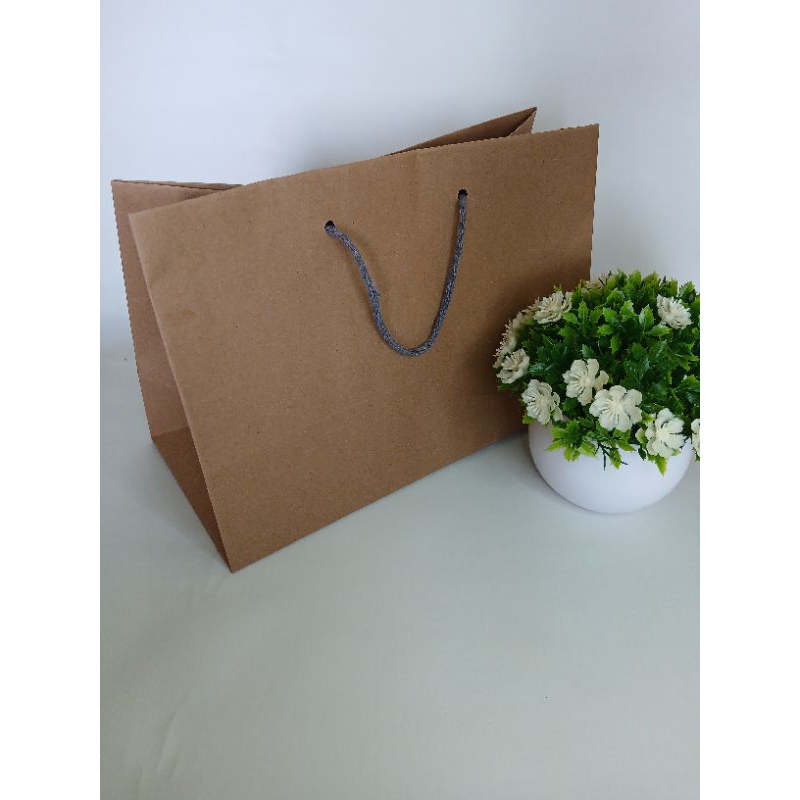 

paperbag polos coklat bahan craft 125gsm 25x12x17cm