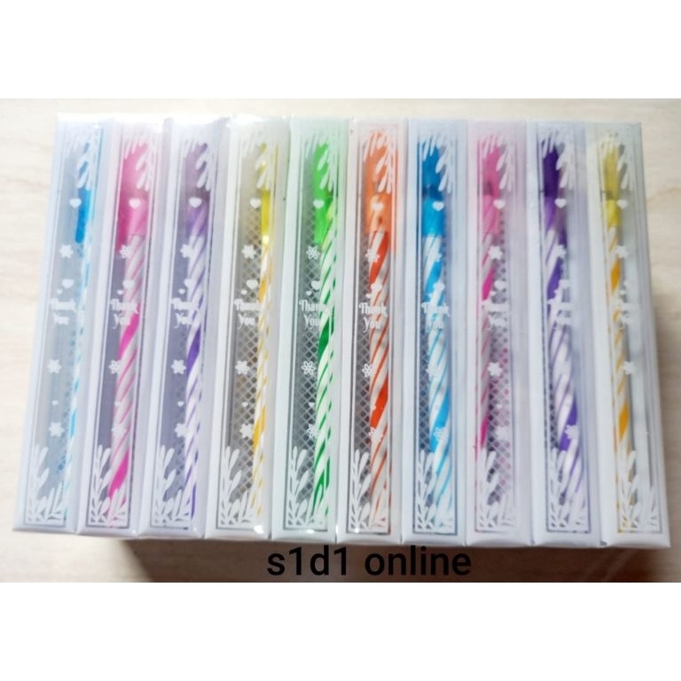 

5pcs PULPEN WARNA WARNI ULIR KEMAS MIKA souvenir pernikahan khitanan ulang tahun murah unik lucu pena KODE F6I8