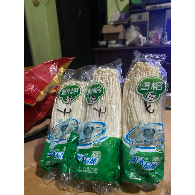 

Jamur Enoki