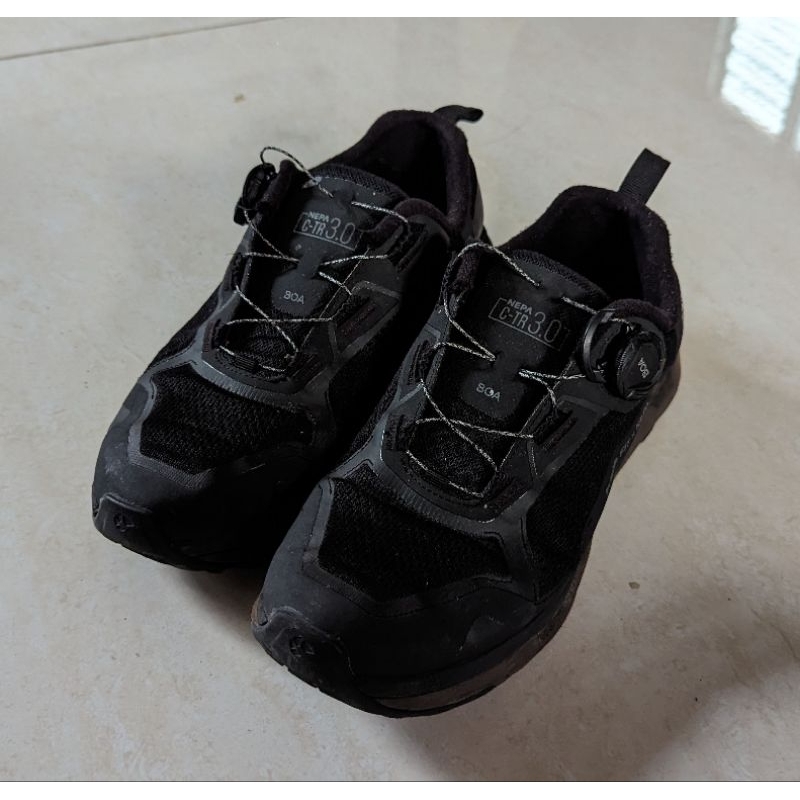 sepatu boa system nepa