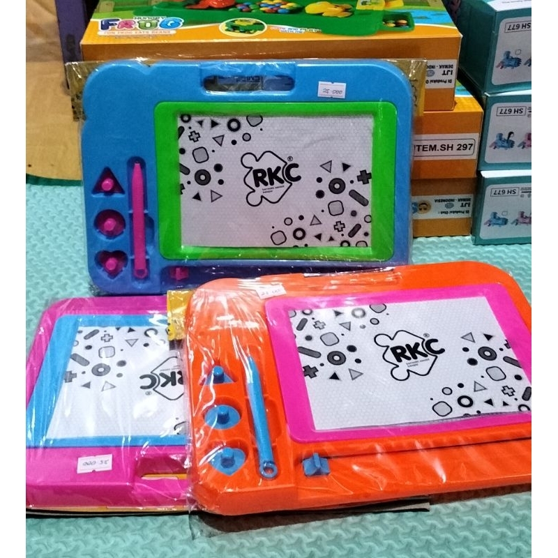 

papan tulis anak