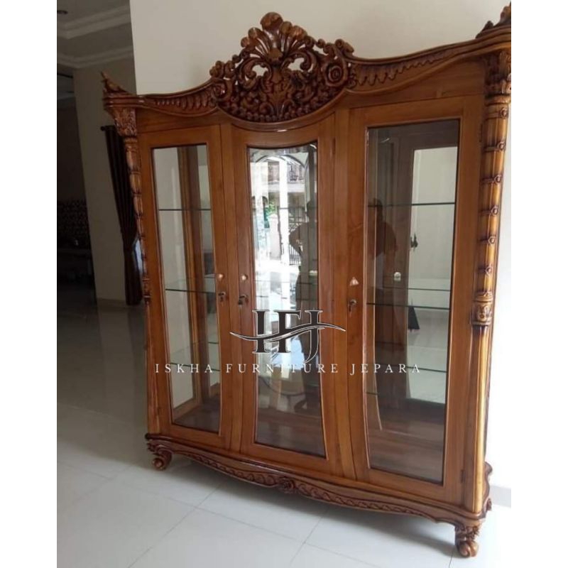 LEMARI HIAS UKIR JEPARA_LEMARI PAJANGAN RUANG TAMU_LEMARI HIAS KACA JATI