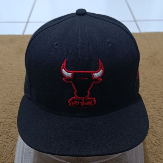 Topi New Era 59Fifty Chicago Bulls Size 7 3/8