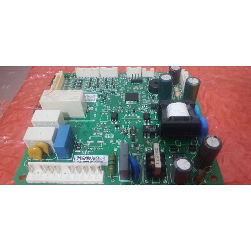 PCB Modul Kulkas Electrolux EME3500