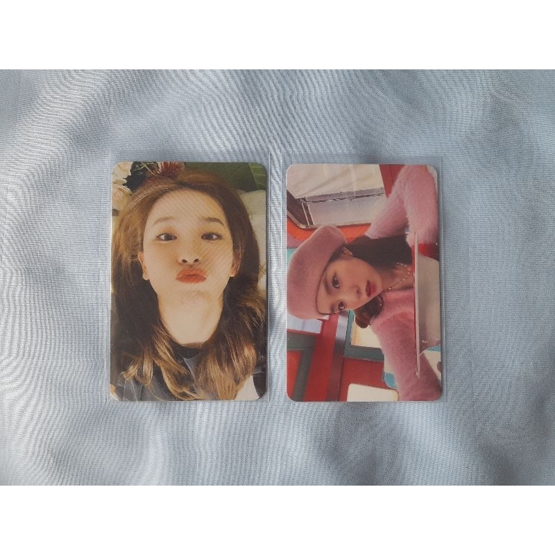 red velvet irene smcu seulgi monster beret pout 2021 winter express smtown pink photocard pc