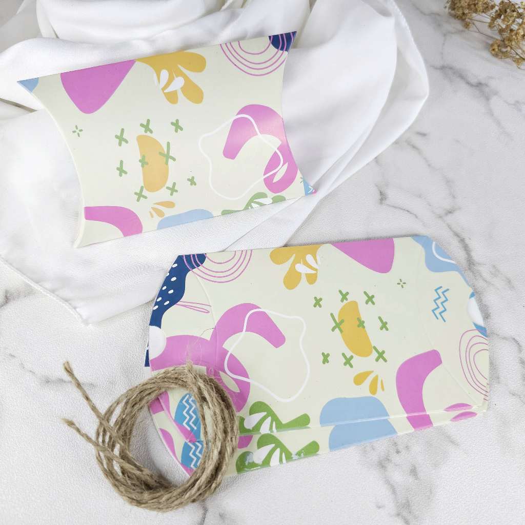 

PILLOW BOX - KOTAK KADO - KEMASAN SOUVENIR - PACKAGING AESTHETIC - BUNGKUS SOUVENIR