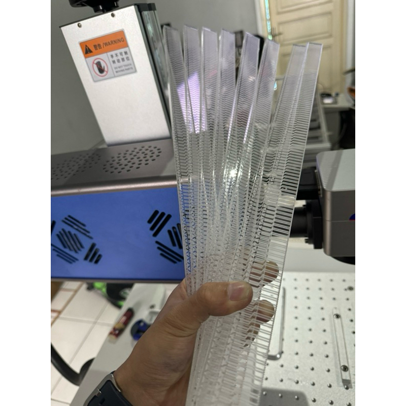 

akrilik gravir batangan bahan custom slim light