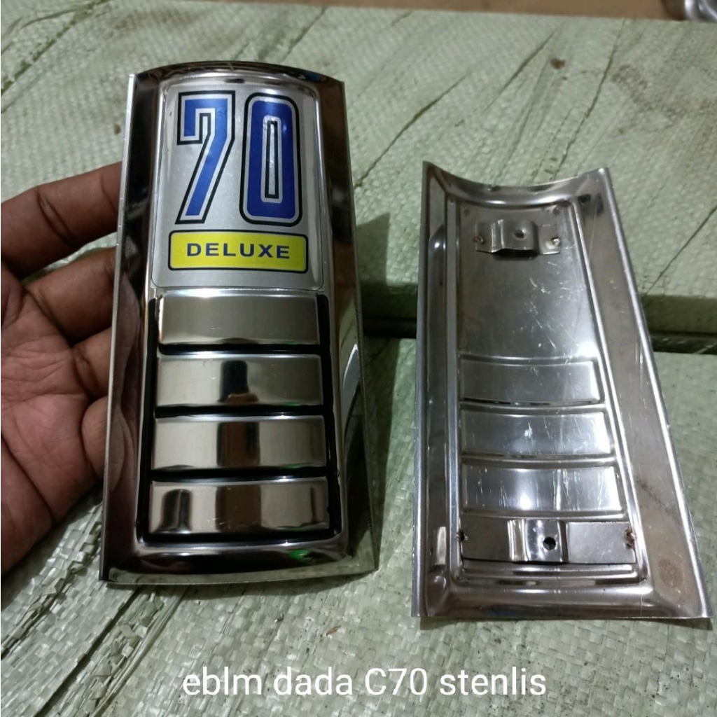 eblem dasi logo (Honda C70)/logo sayap depan Honda C70/tulisan dasi logo C70/eblem sayap C70