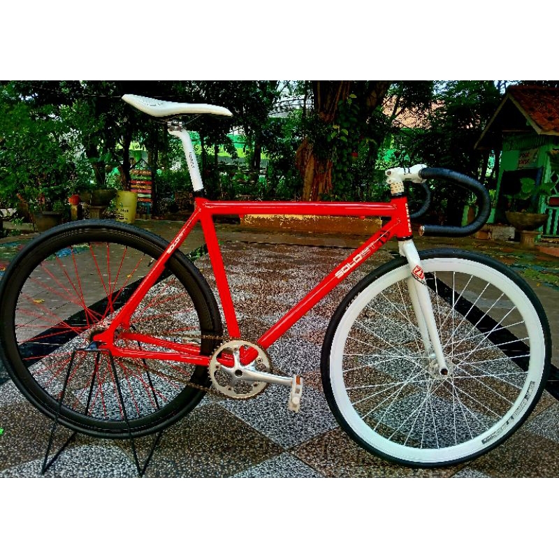 sepeda fixie united soloist 71 aluminium