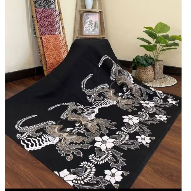 Kain Batik Solo Katun premium merak hitam