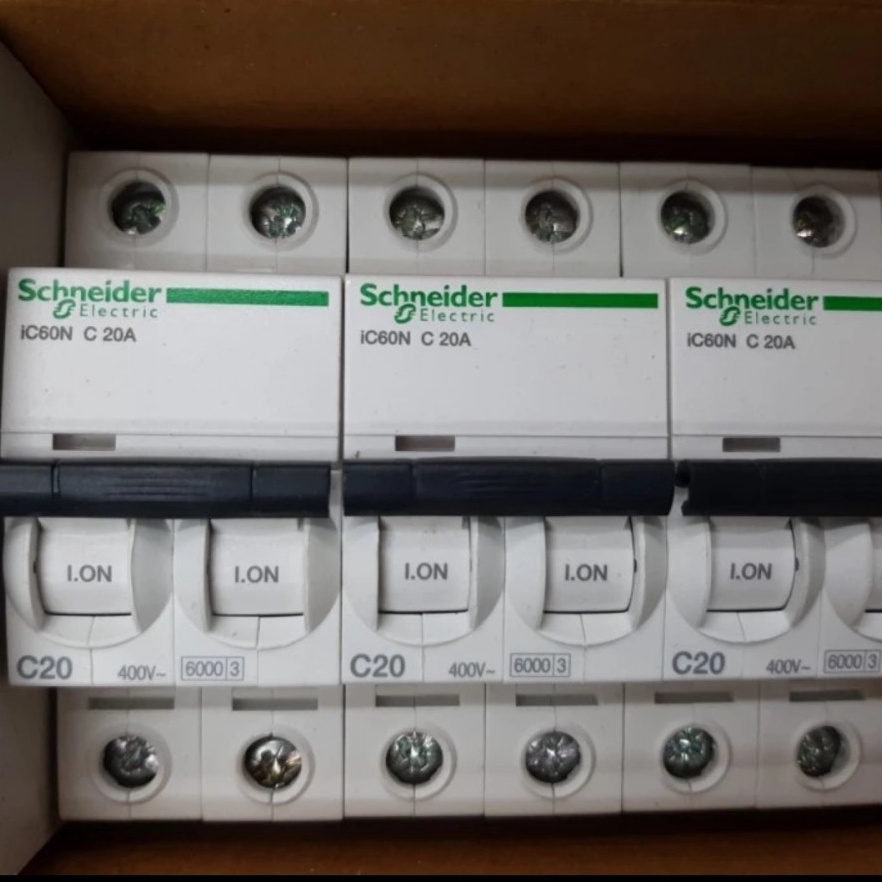 MCB Miniature Circuit Breaker Schneider IC6N 2P 2A 2phase 2 phase A9F7422 Acti9 2 a 6ka k Y5C8