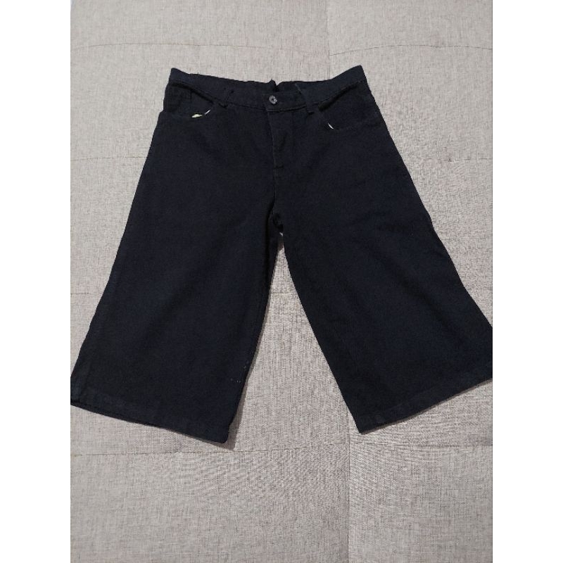 celana jeans pendek hitam peter says denim