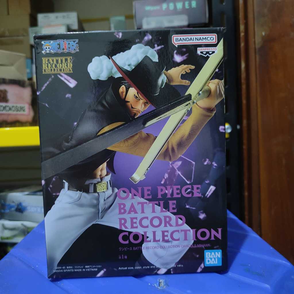 BANPRESTO One Piece Battle Record Collection Figure - Dracule Mihawk