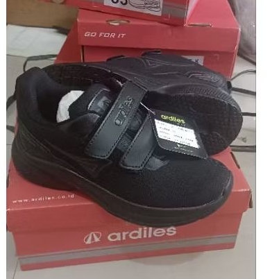Sepatu Anak Sekolah Full Hitam tanpa tali