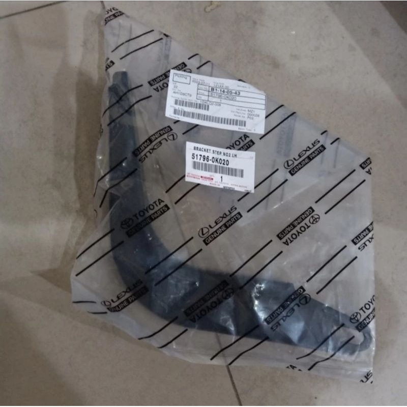 Brecket Breket Footstep Grand Fortuner 2012-2015 Original Toyota