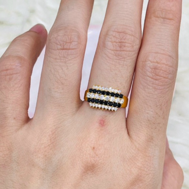 Cincin tangga permata hitam putih uk 14 emas asli kadar 700
