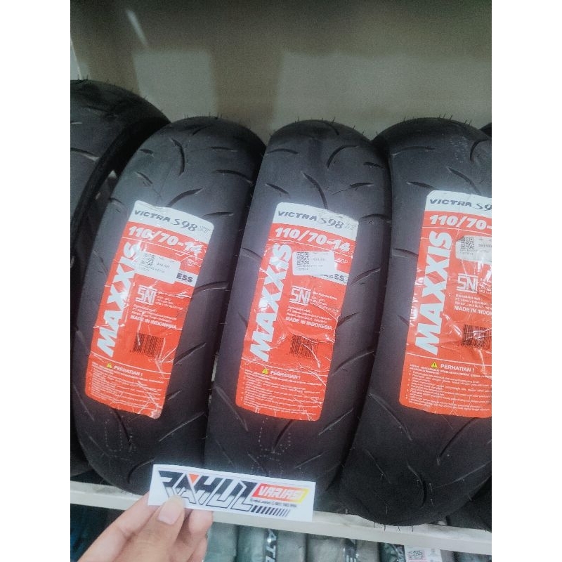BAN MAXXIS VICTRA 110/70 RING 14 MAXXIS VICTRA S98