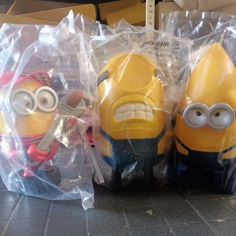 collectible mega minion xxi 2024