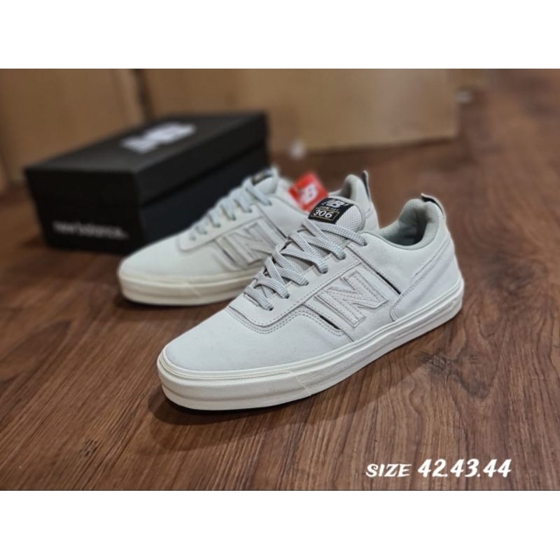 SEPATU SNEAKERS UKURAN BESAR / SEPATU PRIA / SEPATU SANTAI / SEPATU SNEAKERS TERBARU