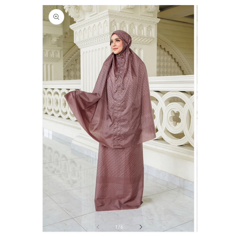 PRELOVED   Wicker Capsule Prayer Robe - Redwood - Buttonscarves