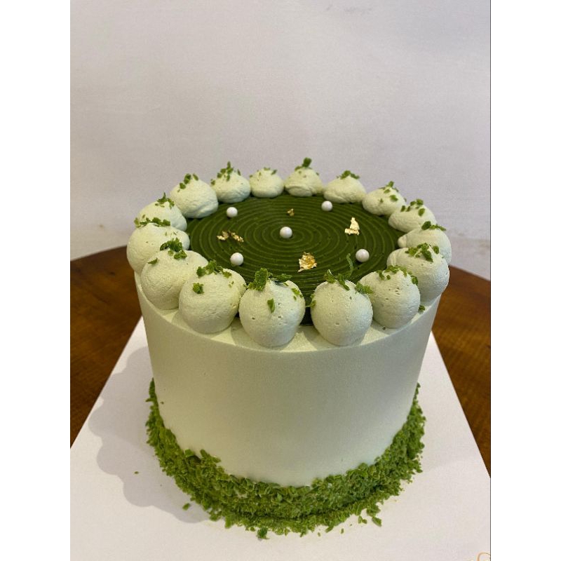 

whole cake matcha