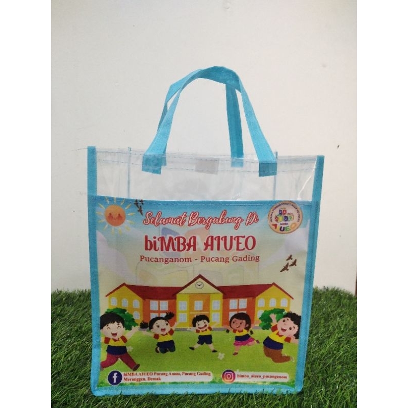 

Tas souvenir/tas goodibag/ Kombinasi Setengah Mika 20 x 13 x 25