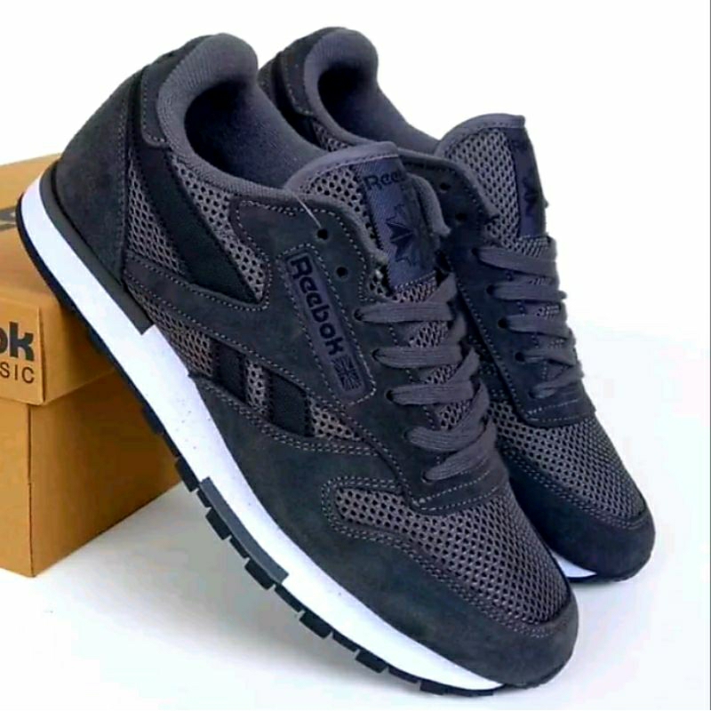 Sepatu sneakers pria Reebok Classic Leather Carbon Dark Grey White Made In Vietnam BNIB