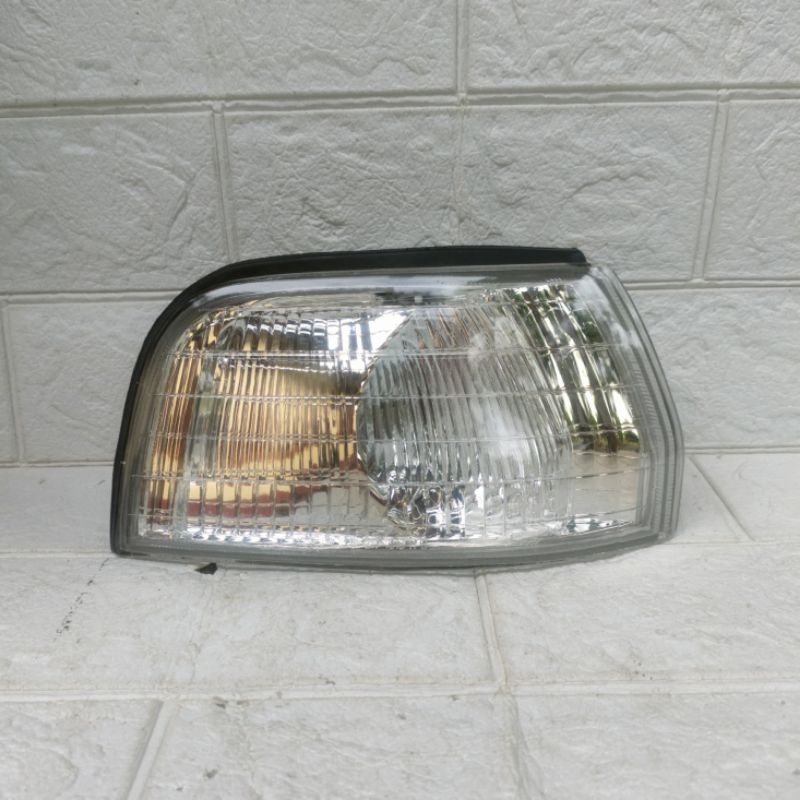 lampu sein honda accord maestro sebelah kanan