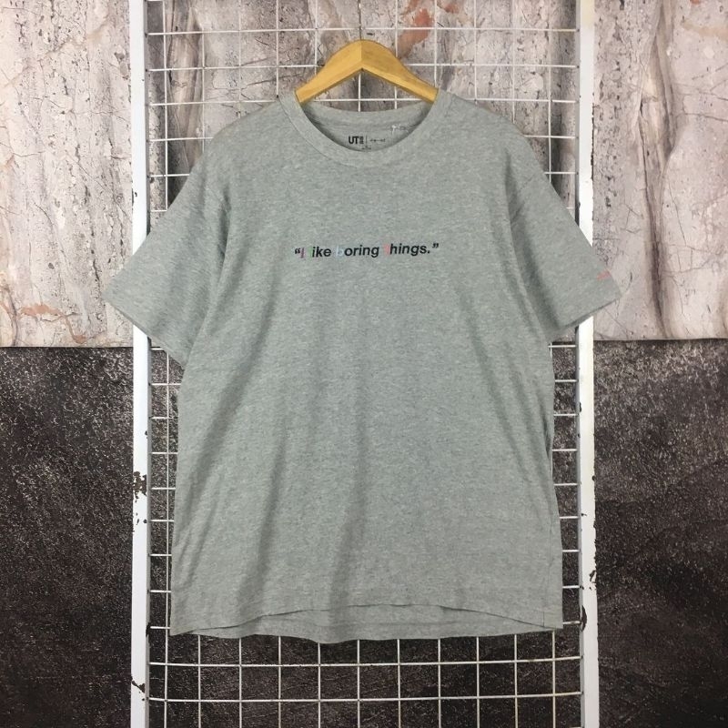 Kaos Uniqlo Second Original Size XL . SDA 05626 Second Bekas Preloved