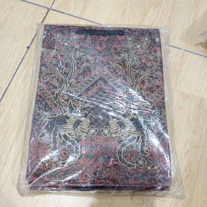 

SERENTAK Tas Goodie Bag Kecil Motif Batik Kantong Tas Kertas Ulang Tahun Kado