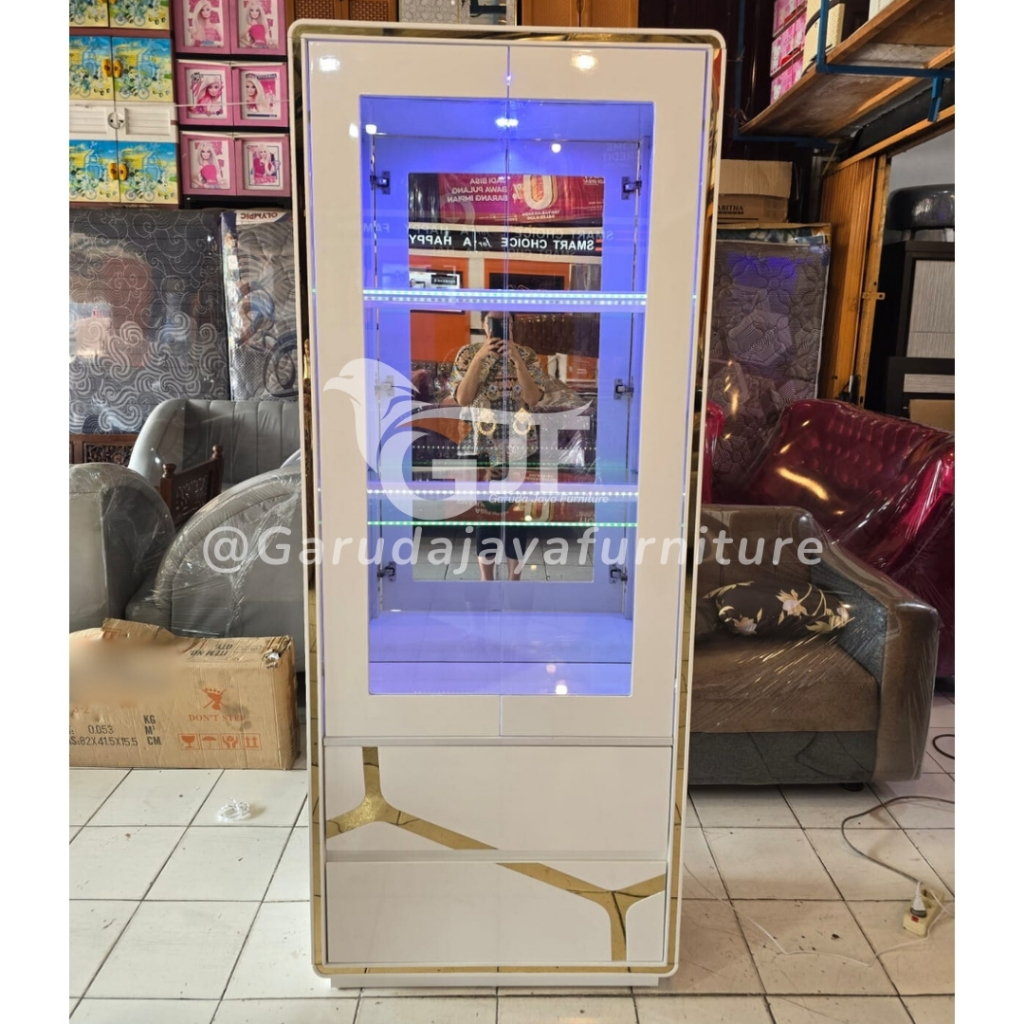 LEMARI CYRSTAL/LEMARI HIAS LED /LEMARI PAJANGAN /LEMARI PAJANGAN KACA/LEMARI PAJANGAN LED/LEMARI PAJ