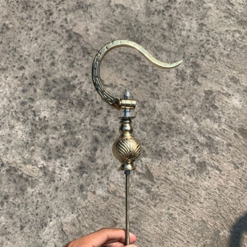 gantungan cungkok sangkar burung fullset dengan pion bulat emas