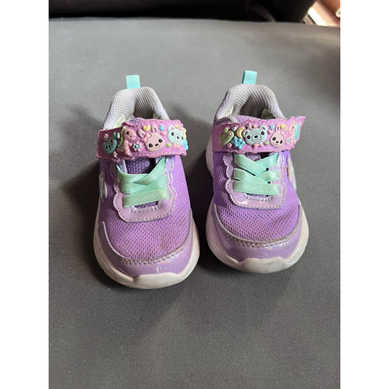 Sepatu Skechers ukuran 22